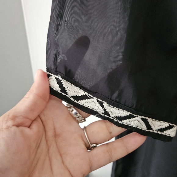 Embroidered Black Cardigan - Picture 4 of 6